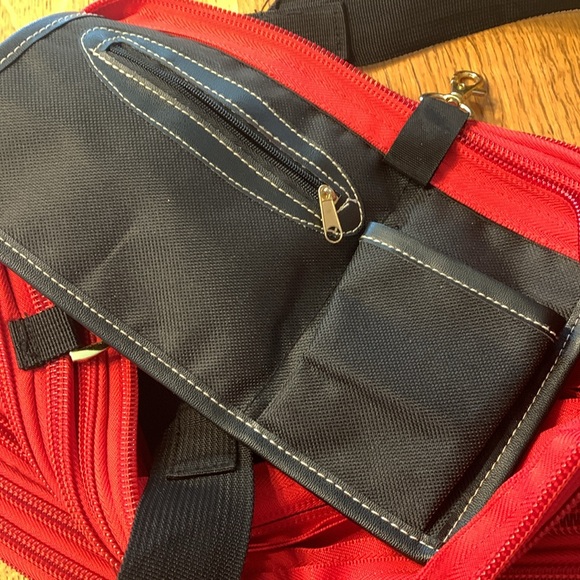 BAM Bags red zipper purse - Picture 7 of 11